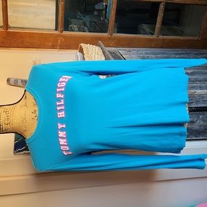 Tommy Hilfiger blue logo long sleeve tee 💙 medium